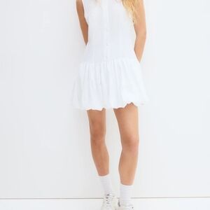 H&M Sleeveless White Button-Front Bubble Hem Dress